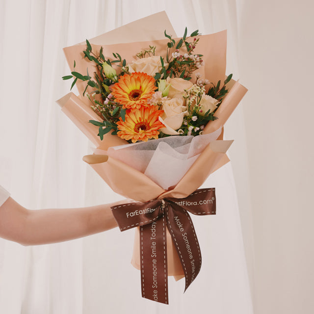 HKPG02 - Sunkissed Days - Flower Bouquet