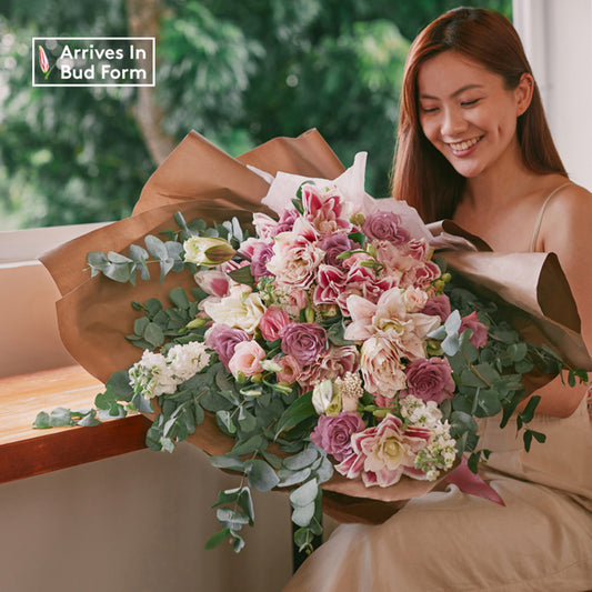 HKPG15 - Delicate Petals – Flower Bouquet