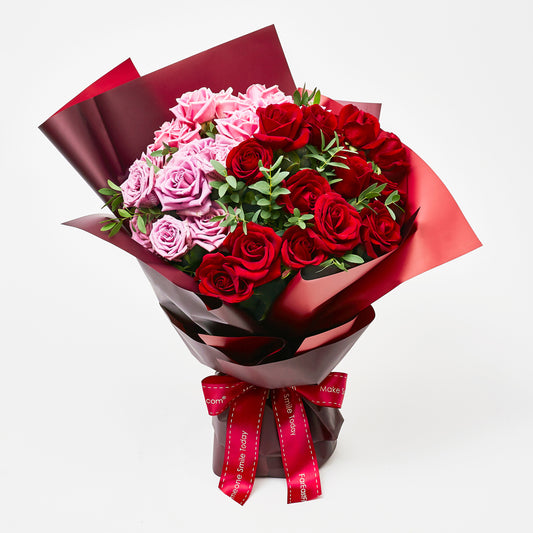 HKCVY12 - A Classic Love Story - Flower Bouquet