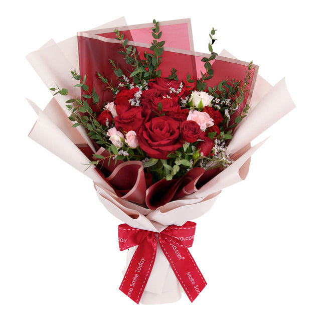 HKPE42 - Love Divine - Rose Flower Bouquet