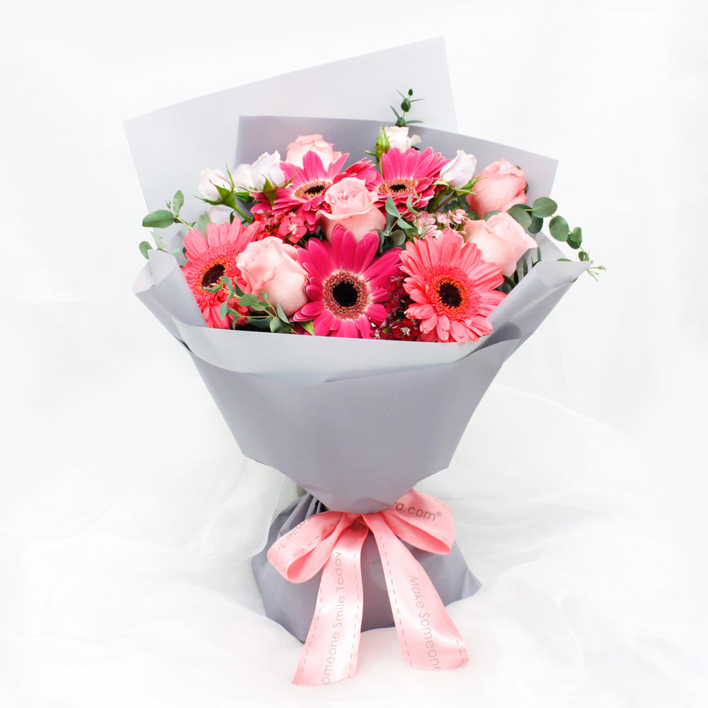 SBSP028 - Pinky Promise - Flower Bouquet